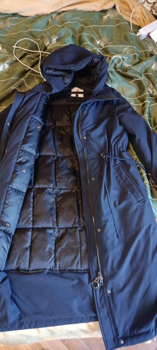 Продам парку зимню, нереально теплу,стан нової з хутром чорнобурки