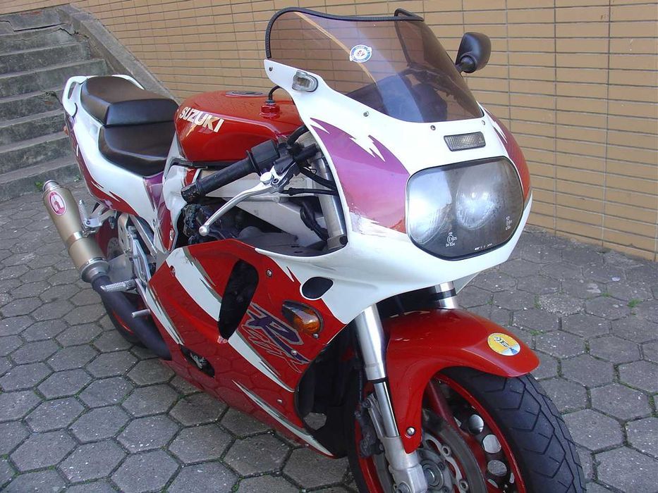 Peças Suzuki GSXR750