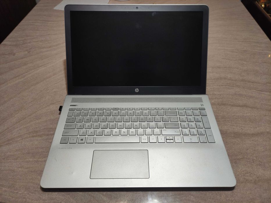 Laptop HP Pavilion 15-CC502NW