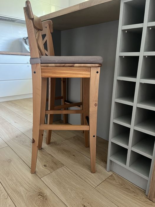 Wyspa kuchenna hoker Ingolf Ikea winiarka