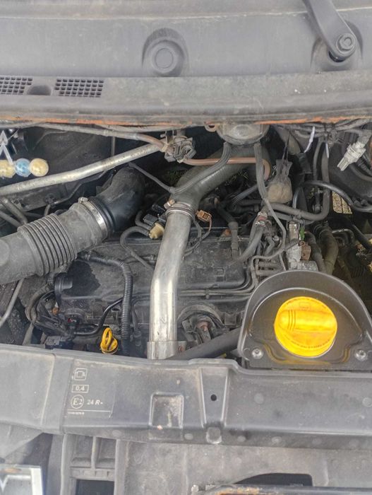 Renault Master uszkodzony silnik