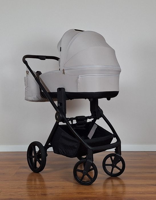 NAJNOWSZY MODEL  Venicci Claro . Wózek 4w1 z bazą isofix
