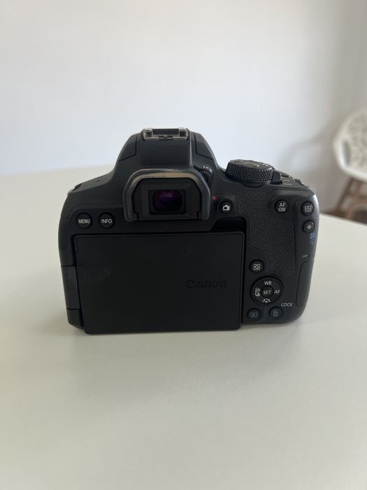 Vendo Canon EOS 850d