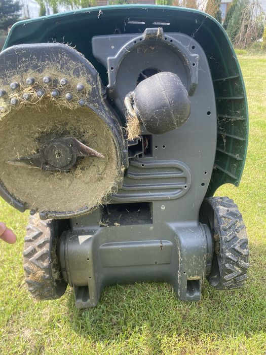 Robot koszący Robomow RM200