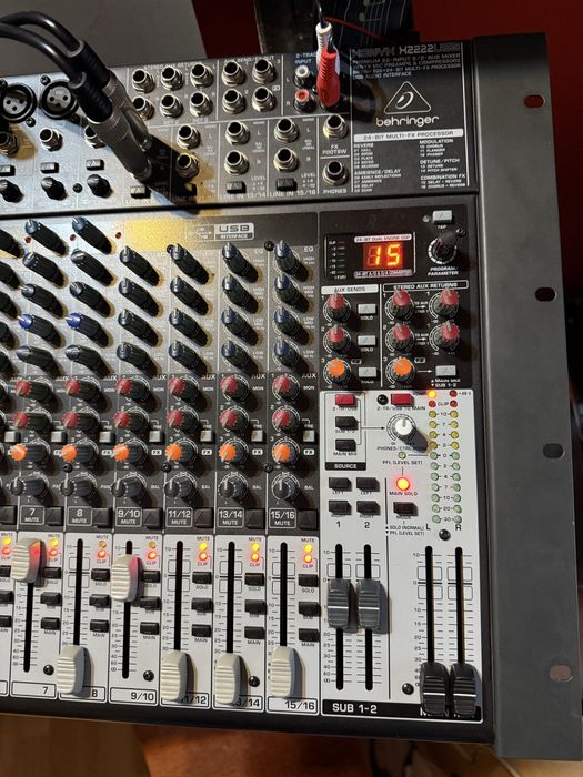 Mikser behringer XENYX X2222USB