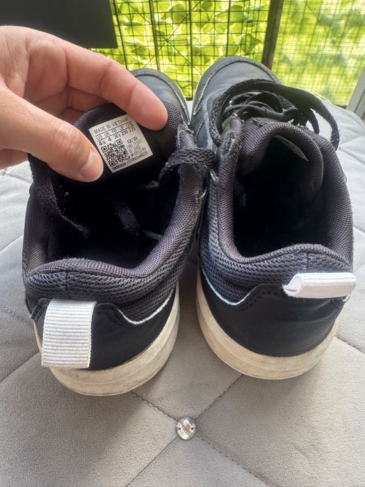 Buty sportowe adidas TENSAUR rozmiar 36 2/3