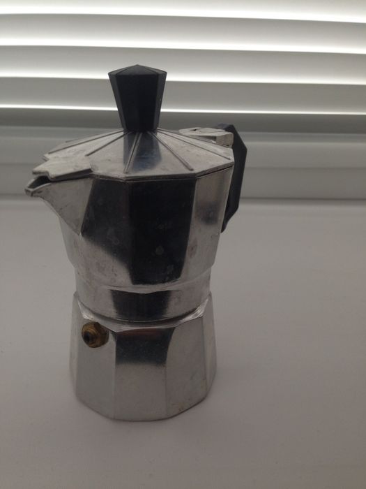 Кавоварка нова італійська