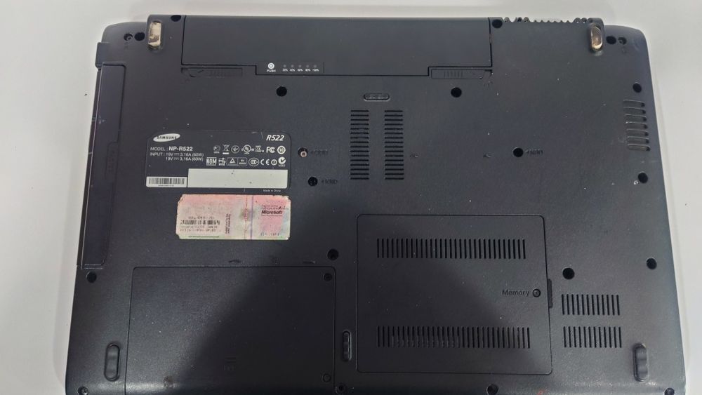 Samsung  NP-R522 Ноутбук!