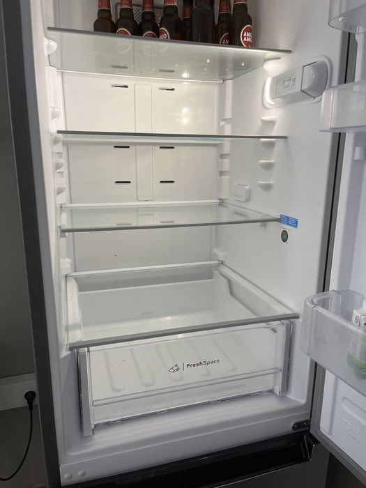 frigorifico com arca Indesit como NOVO