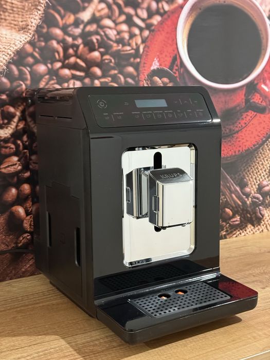Ekspres do kawy KRUPS EA891 Auto Cappuccino oraz Latte gwarancja