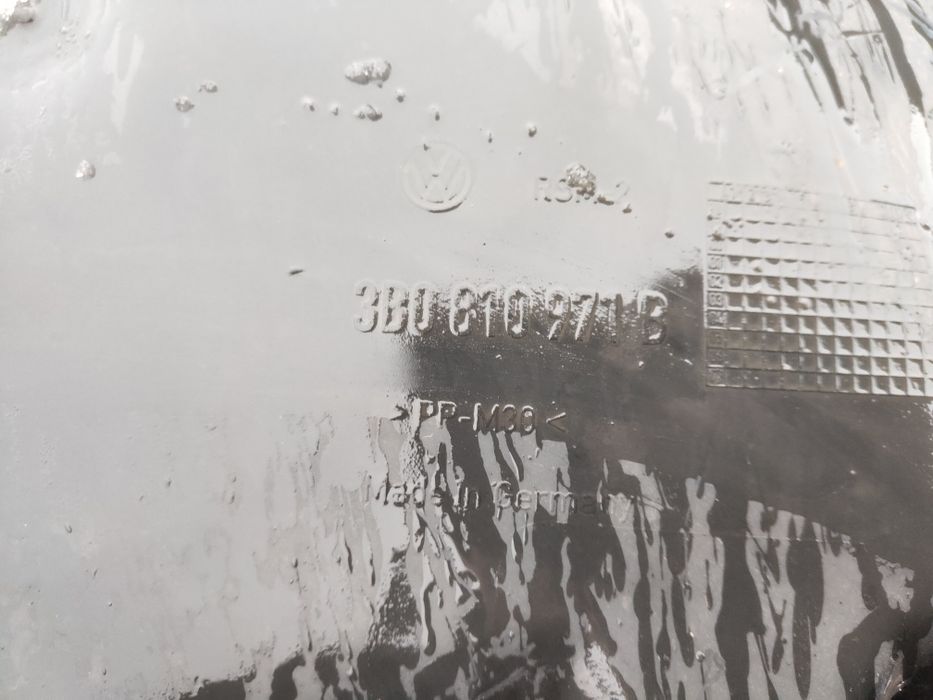 Подкрылок задний левый правый vw passat b5 универсал оригинал