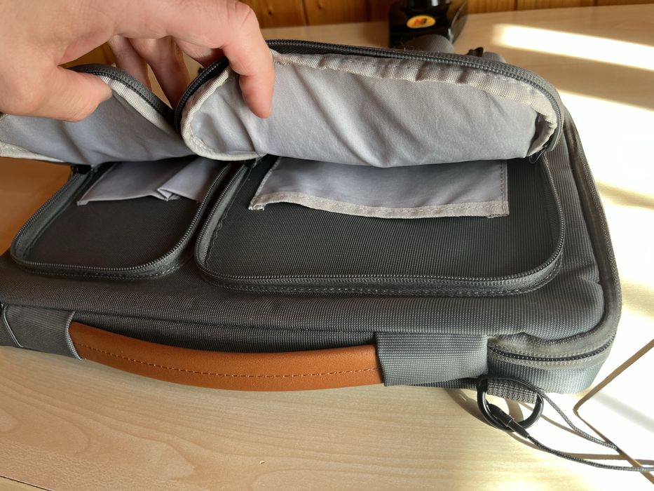 Etui na laptop JINYA 13”