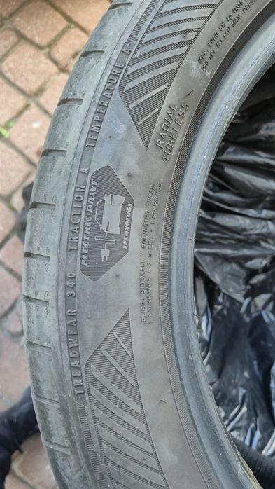 Opony Goodyear EfficientGrip Performance  215/50 R17 91V