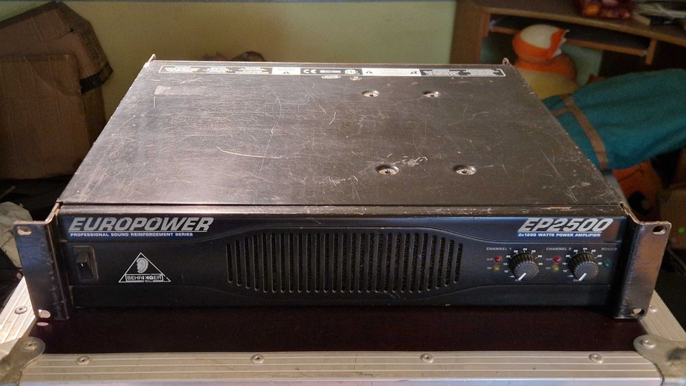 Końcówka mocy Behringer Europower EP2500 2x1200W