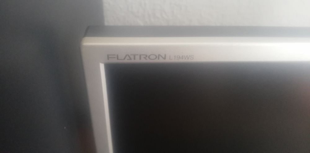 Комп'ютер для роботи (системний блок, монітор, клавіатура, мишка)