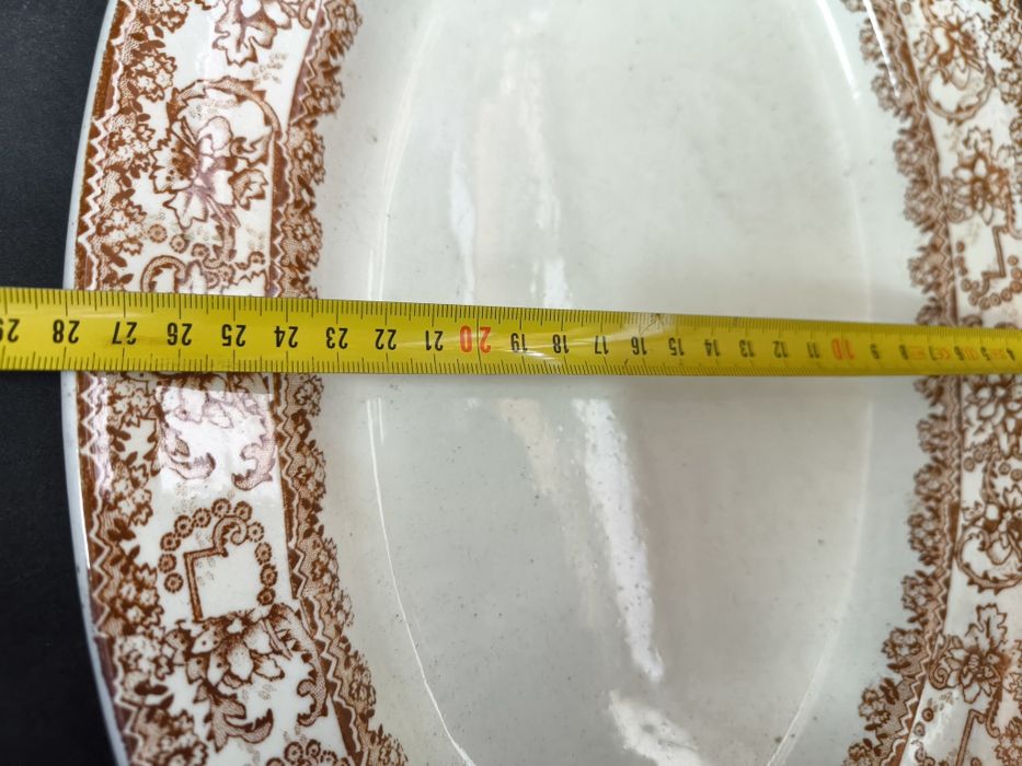 Travessa Antiga em Faiança Deco Floral Castanha
Bela travessa oval ant