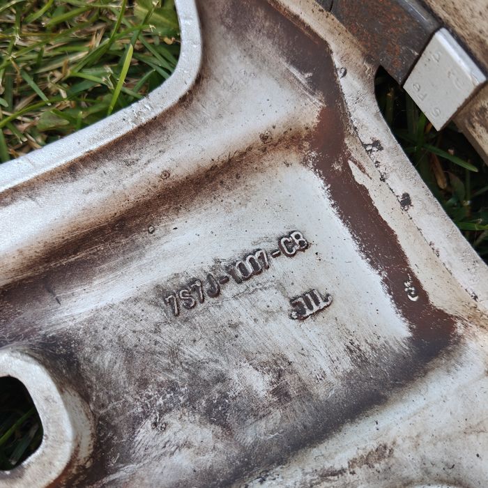 Felgi ford 5x108 8jx18 et55