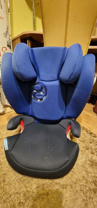 Автокресло-бустер для ребенка