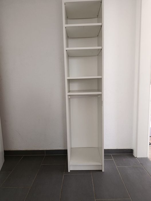 IKEA Billy – Regał / Szafka na ubrania (Biały, 40x30x202 cm) z drzwiami Ottebol