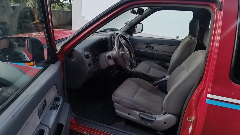Nissan Navara D22 2.5   4x4
