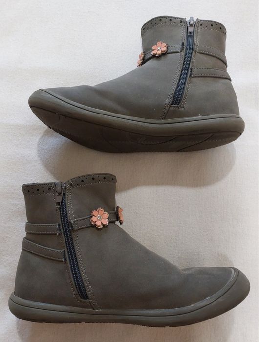 Botas Cinza Biqueira Reforçada, T35