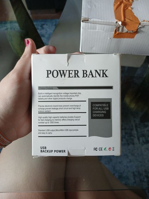 Power Bank 10000mAh Bateria Portátil Carregamento Rápido com Ecrã Digital Novo