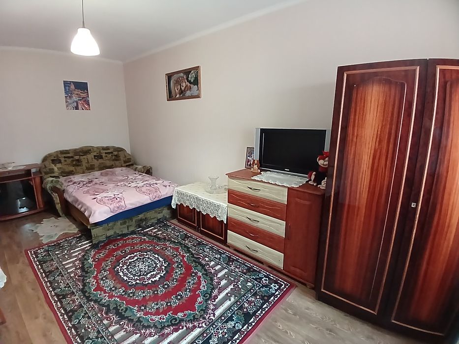 Здам кімн .центральна частина.