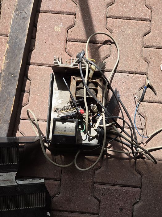 Stary Prostownik ELTRON Elektromet BZP...prl