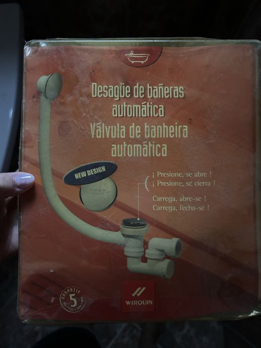 Banheira de canto-nova