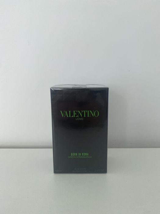 Valentino uomo born in roma