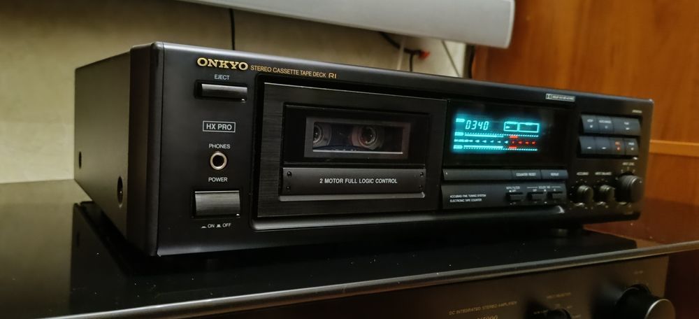 Кассетная дека Onkyo TA-2820