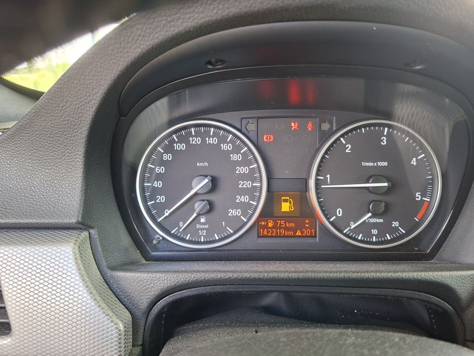 Bmw 320d coupe .