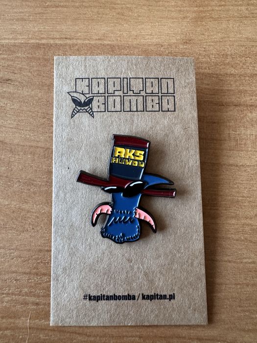 Kapitan Bomba Pin Przypinka Damian Kibic RKS Huwdu Kosmo Kebab