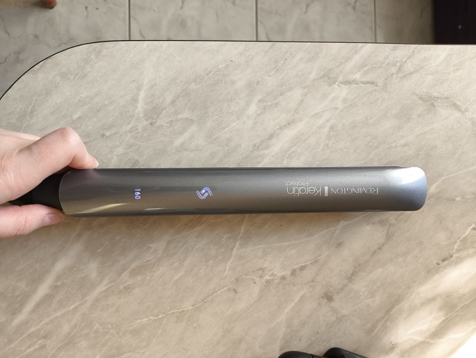 Cтайлер, вирівнювач волосся Remington Keratin