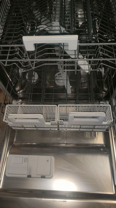 Zmywarka Whirlpool 6 zmysł, 60cm do zabudowy