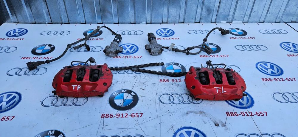 VW Touareg II 7P 2010- 3.0 TDI Zacisk hamulcowy tył prawy tylny prawy 7P0615424 Zacisk hamulcowy tył lewy Tylny lewy 7P0615423 Siłownik hamulca ręcznego prawy 7P0609616  lewy  7P0609615