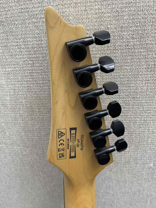 Электрогитара Ibanez RGA42FM 1P-06 — как новая