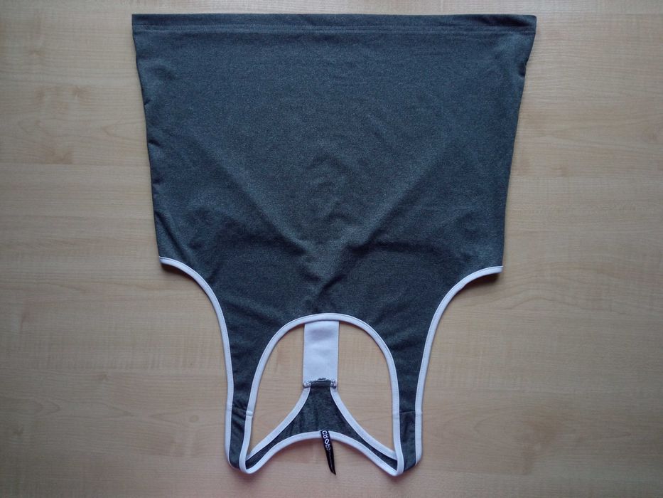 Sportowy top Bluzka na ramiączkach Szara Melanż Cropp 40 L