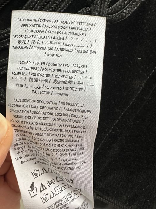 Guess czarna aksamitna marynarka w stylu Balmain