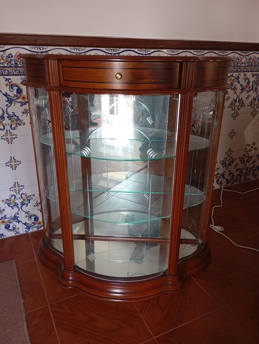 Cristaleira como NOVA