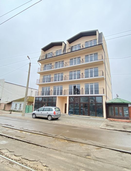 В Продажу 3 к к в Клубному Домі  в Новобудові