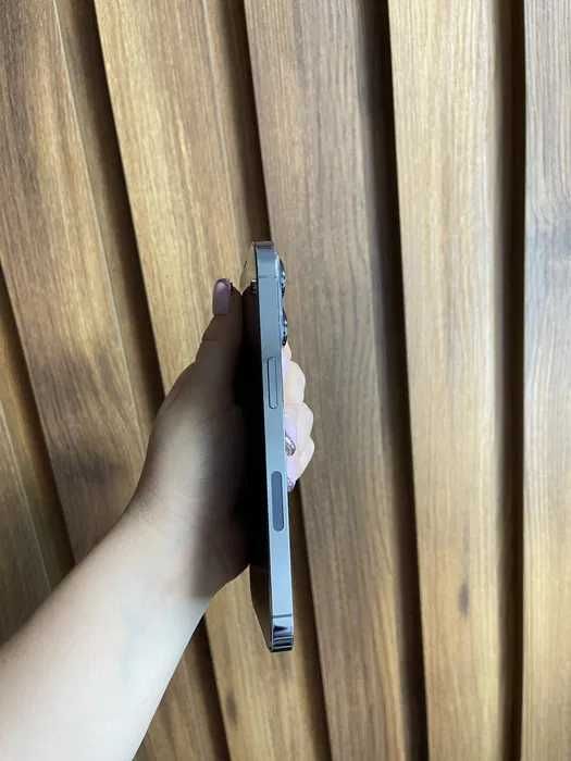 Sprzedam telefon Iphone 13 pro