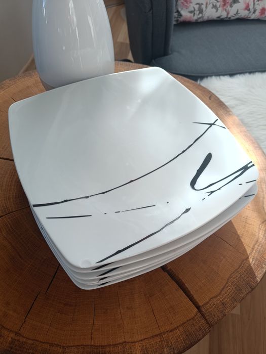 Porcelanowe talerze obiadowe