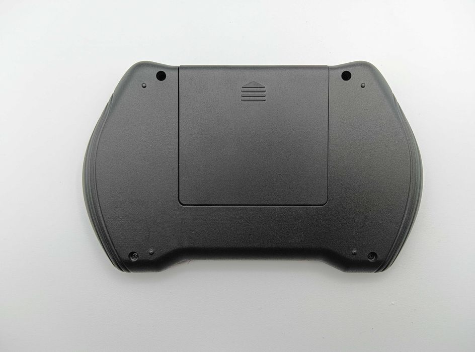 Mini Teclado com Touchpad Sem Fio 2.4G Plug & Play