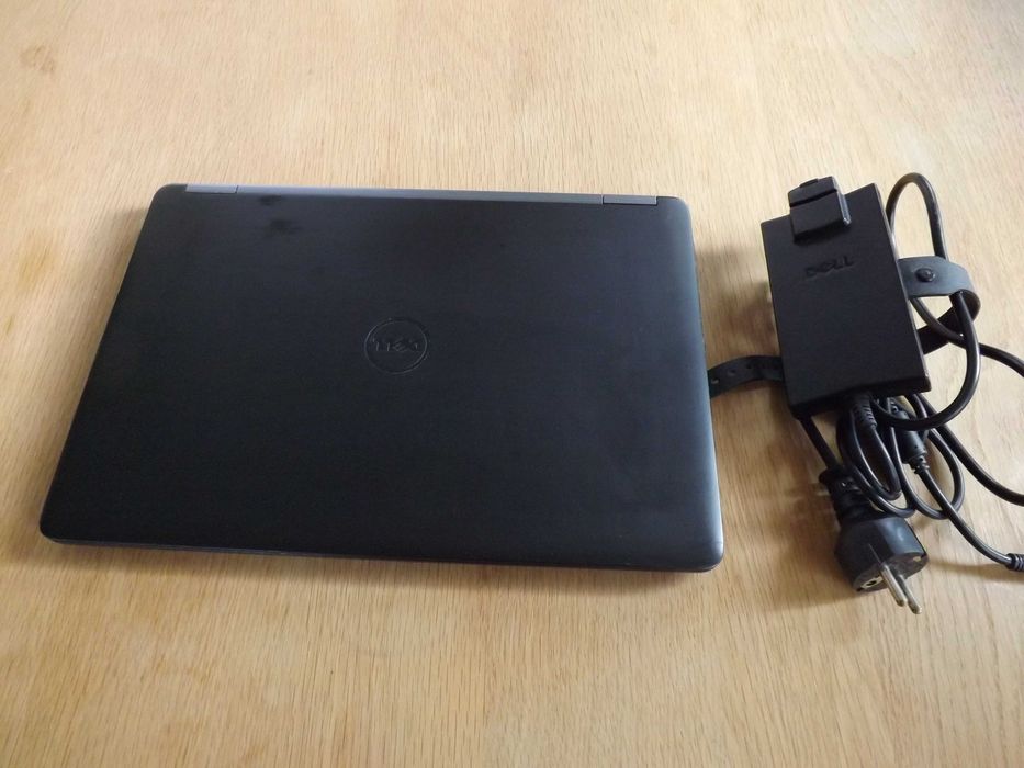 Laptop Dell Latitude E7470 i5 16GB RAM 256GB SSD 14" Win 11 Home