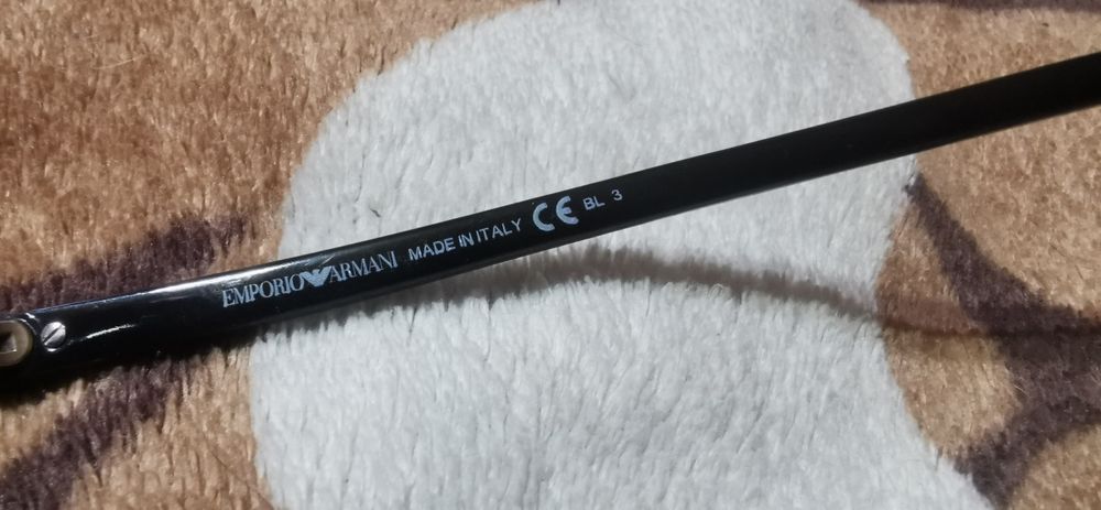 Солнцезащитные очки Emporio Armani