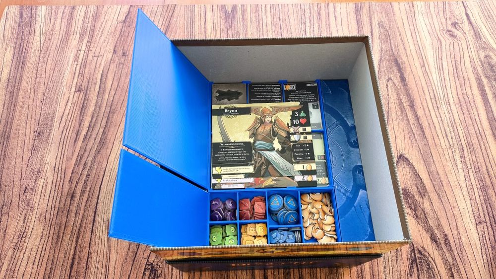 DESCENT: Legendy Mroku (3. edycja), insert druk 3D, karty w koszulkach