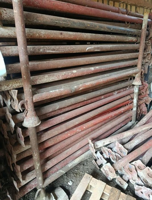 Stemple metalowe regulowane