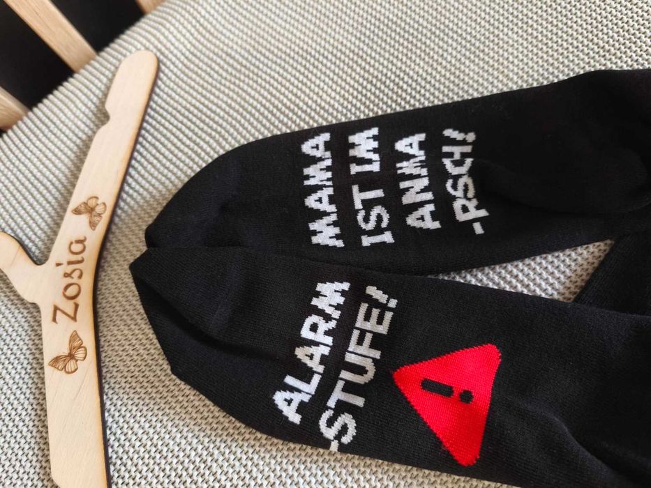 2pak skarpetki dla chłopaka nowe czarne z napisem Mama nadchodzi 36-39