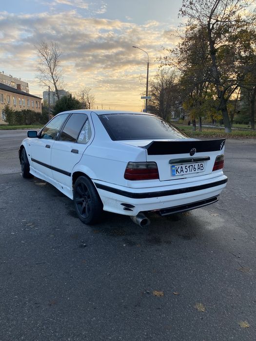 Продам BMW 3 Series E36